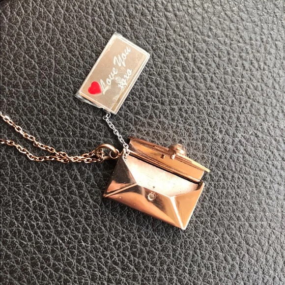 NWT HENRI BENDEL LOVE LETTER NECKLACE - Picture 2 of 8